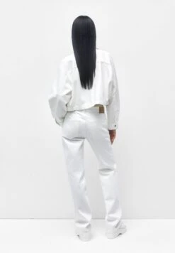 PULL & BEAR High Neck With Drawstrings - Veste Légère - Stone 9 PULL & BEAR High Neck With Drawstrings - Veste Légère - Stone -Next Soldes 7a3b231caf4a4f578f6a3f7b64757158