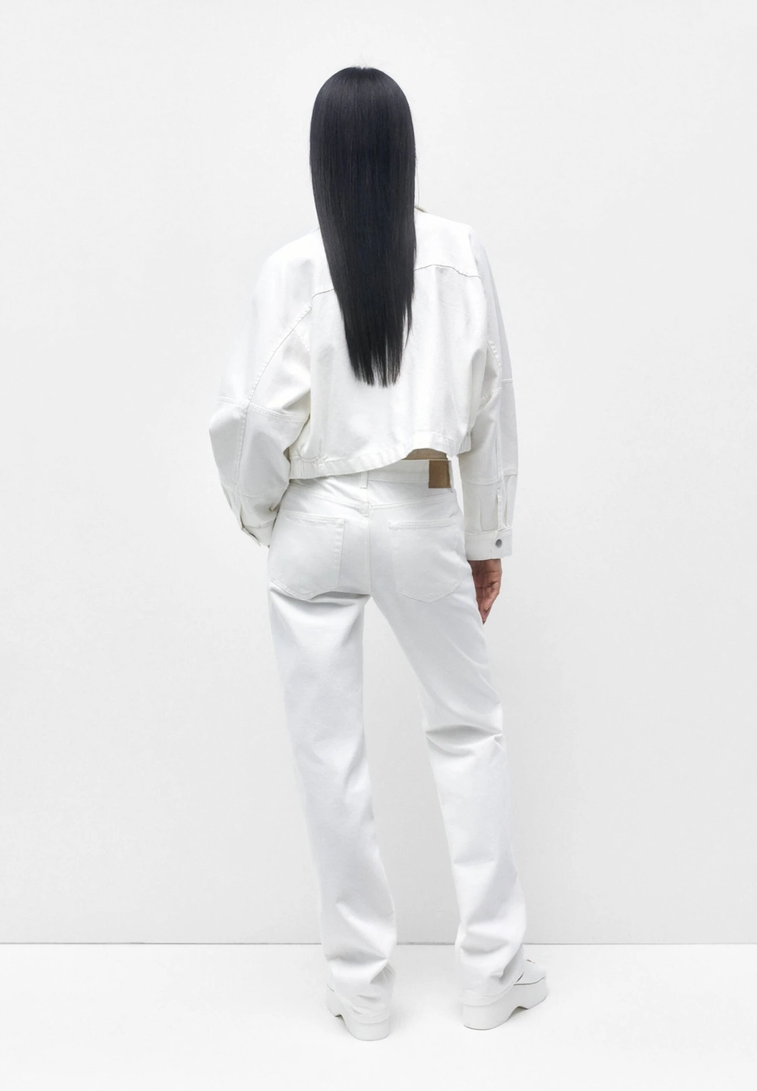 PULL & BEAR High Neck With Drawstrings - Veste Légère - Stone 4 PULL & BEAR High Neck With Drawstrings - Veste Légère - Stone – Image 2