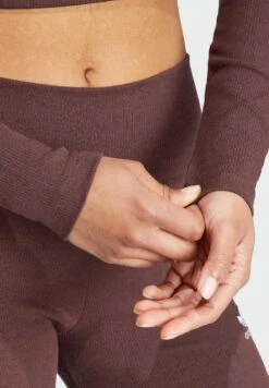 Adidas Originals Essentials - T-Shirt À Manches Longues - Shadow Brown 12 Adidas Originals Essentials - T-Shirt À Manches Longues - Shadow Brown -Next Soldes 7b5daec70eb64301a9dd85e4607343d2