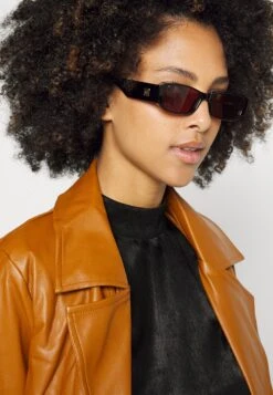 Vitone Halterneck - Débardeur - Black 11 Vitone Halterneck - Débardeur - Black -Next Soldes 7b96ea73702c4a4b8a0bcfc5bbf94d09