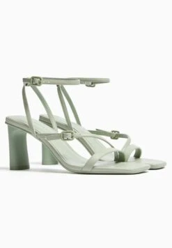 BERSHKA With Ankle Strap - Strappy 11720160 - Sandales - Khaki -Next Soldes 7dd9646cc9fa4d6bbfc0158717dd9326