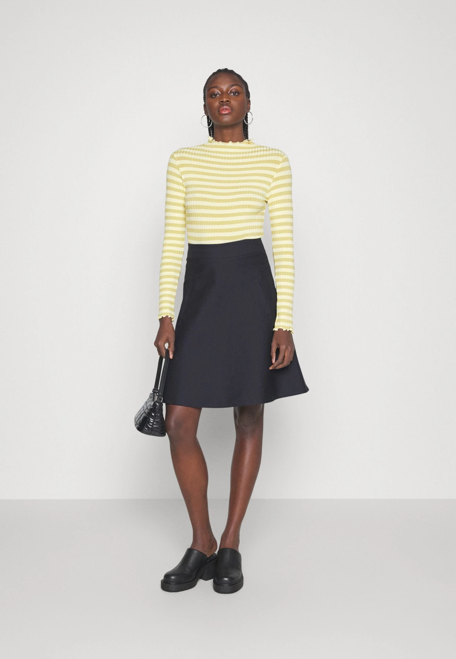 Mads Nørgaard Stripe Trutte Tee - T-Shirt À Manches Longues - Southern Moss 4 Mads Nørgaard Stripe Trutte Tee - T-Shirt À Manches Longues - Southern Moss – Image 2