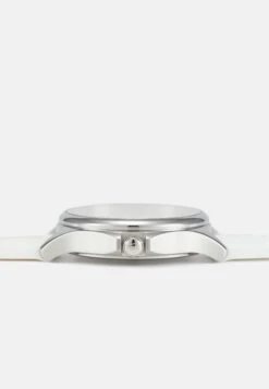 Lacoste Montre - Silver-Coloured -Next Soldes 7fc5111358ce4ed09cd692fd617ec266