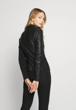 Emporio Armani Caban Coat - Veste En Cuir - Black -Next Soldes 804ab561483b4a76a0ccdb352c6683cd