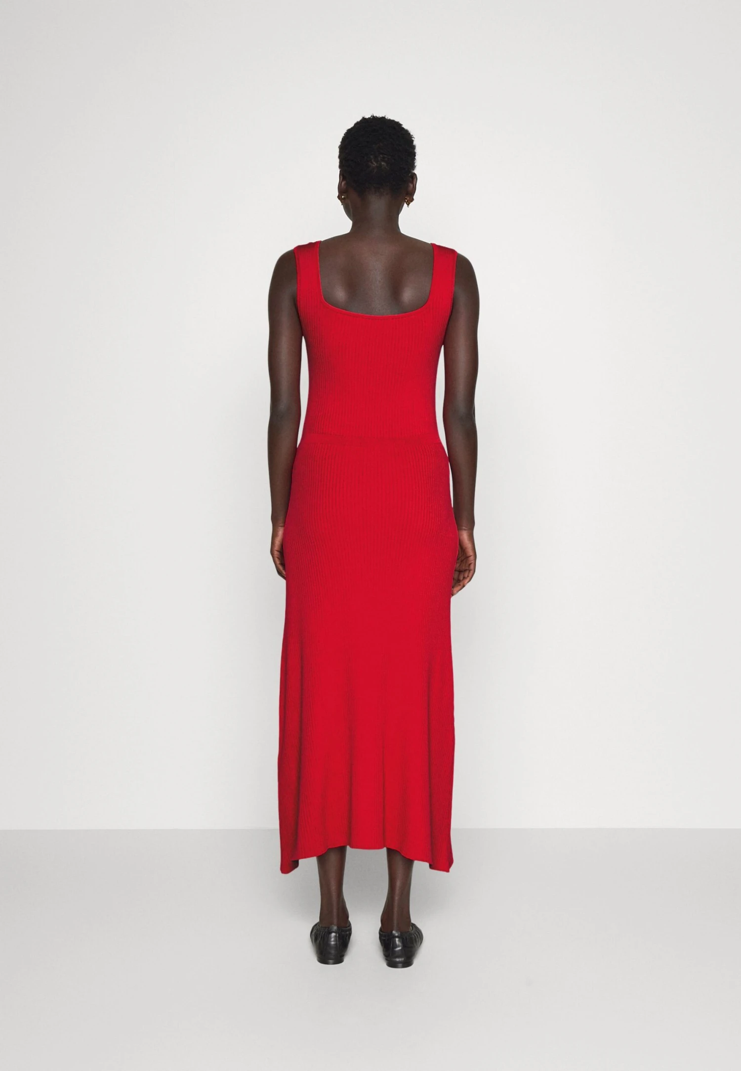 IVY OAK Kata - Robe Pull - Lipstick Red 5 IVY OAK Kata - Robe Pull - Lipstick Red – Image 3