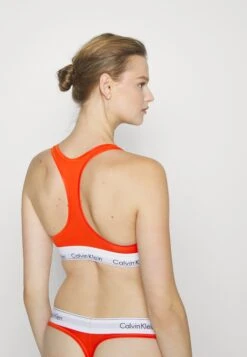 CALVIN KLEIN UNDERWEAR Unlined Bralette - Brassière - Spicy Orange 10 CALVIN KLEIN UNDERWEAR Unlined Bralette - Brassière - Spicy Orange -Next Soldes 83758540071f47e380ee6567f1d53c91