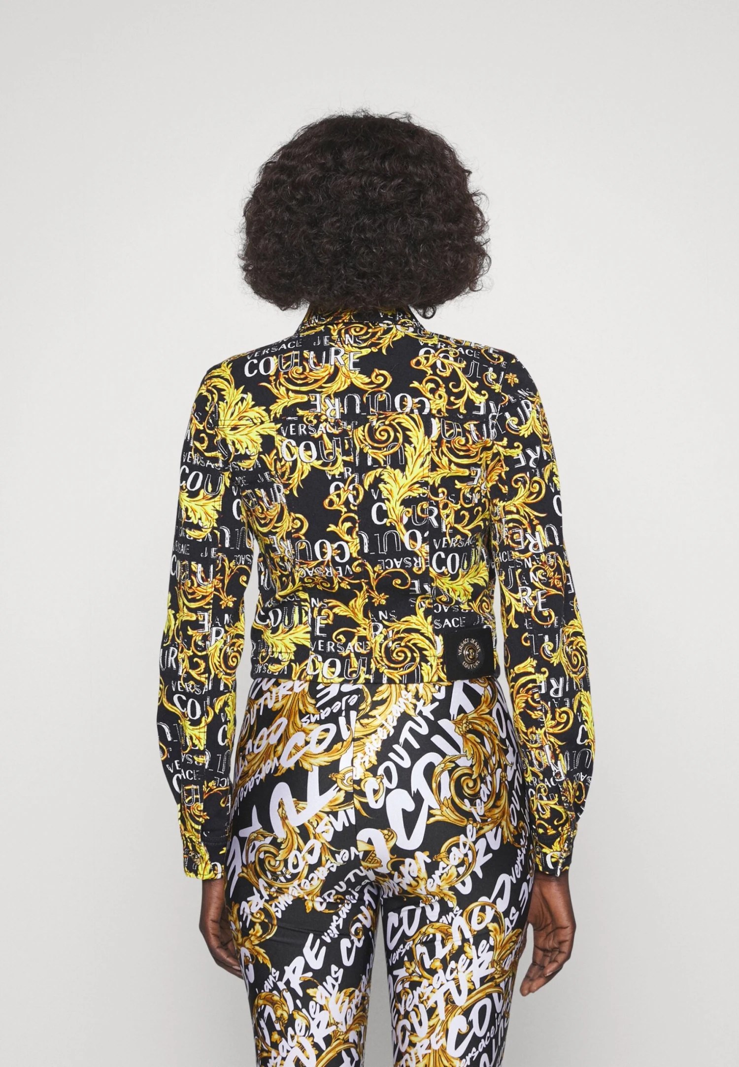 Versace Jeans Couture Bull Gallone Logo - Veste En Jean - Black/Gold 5 Versace Jeans Couture Bull Gallone Logo - Veste En Jean - Black/Gold – Image 3