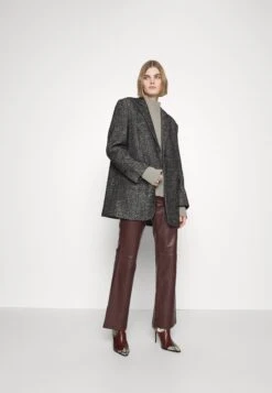 Holzweiler Frey Jacket - Blazer - Black 13 Holzweiler Frey Jacket - Blazer - Black -Next Soldes 892232db290c4fbabc14a437e7de1066