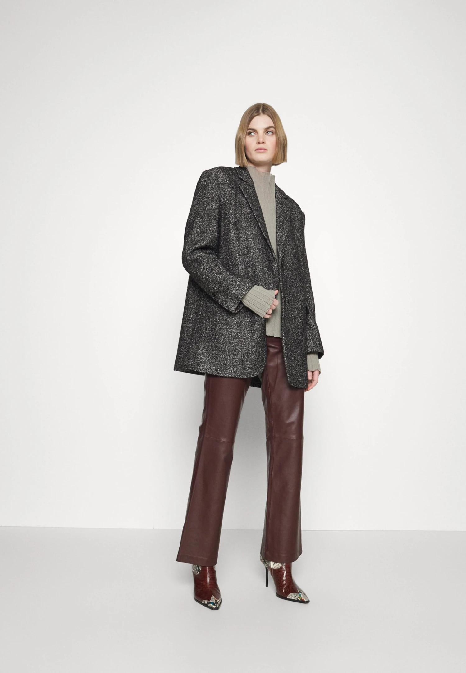 Holzweiler Frey Jacket - Blazer - Black 7 Holzweiler Frey Jacket - Blazer - Black – Image 5