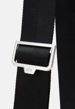 Lacoste Vertical Camera Bag Unisex - Sac Bandoulière - Noir/Gris -Next Soldes 897952e7ed4a47fca6af7d3ad5cd3e1d