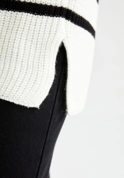 DeFacto Standart Fit - Pullover - White 11 DeFacto Standart Fit - Pullover - White -Next Soldes 8a9a01994bf14e94aa71be7f2570aff2