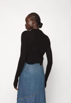 Filippa K Cropped Tie Cardigan - Gilet - Black 12 Filippa K Cropped Tie Cardigan - Gilet - Black -Next Soldes 8aadfddf72154efa8db481e90baf444a