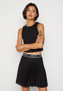 Lacoste Jupe Plissée - Black 11 Lacoste Jupe Plissée - Black -Next Soldes 8cbc5296283845d3b3a085df62321ff4