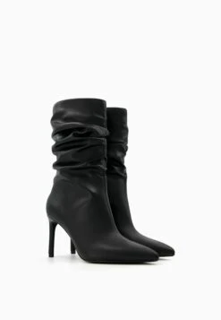 BERSHKA Slouchy - Bottines - Black 10 BERSHKA Slouchy - Bottines - Black -Next Soldes 8cd4bdc434b6481587a1a68e9094da14