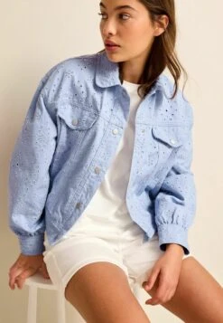 Next Rich Broderie Standard - Veste Légère - Blue 9 Next Rich Broderie Standard - Veste Légère - Blue -Next Soldes 8d600b8b1c3e4d3ca31077aade3b2a96