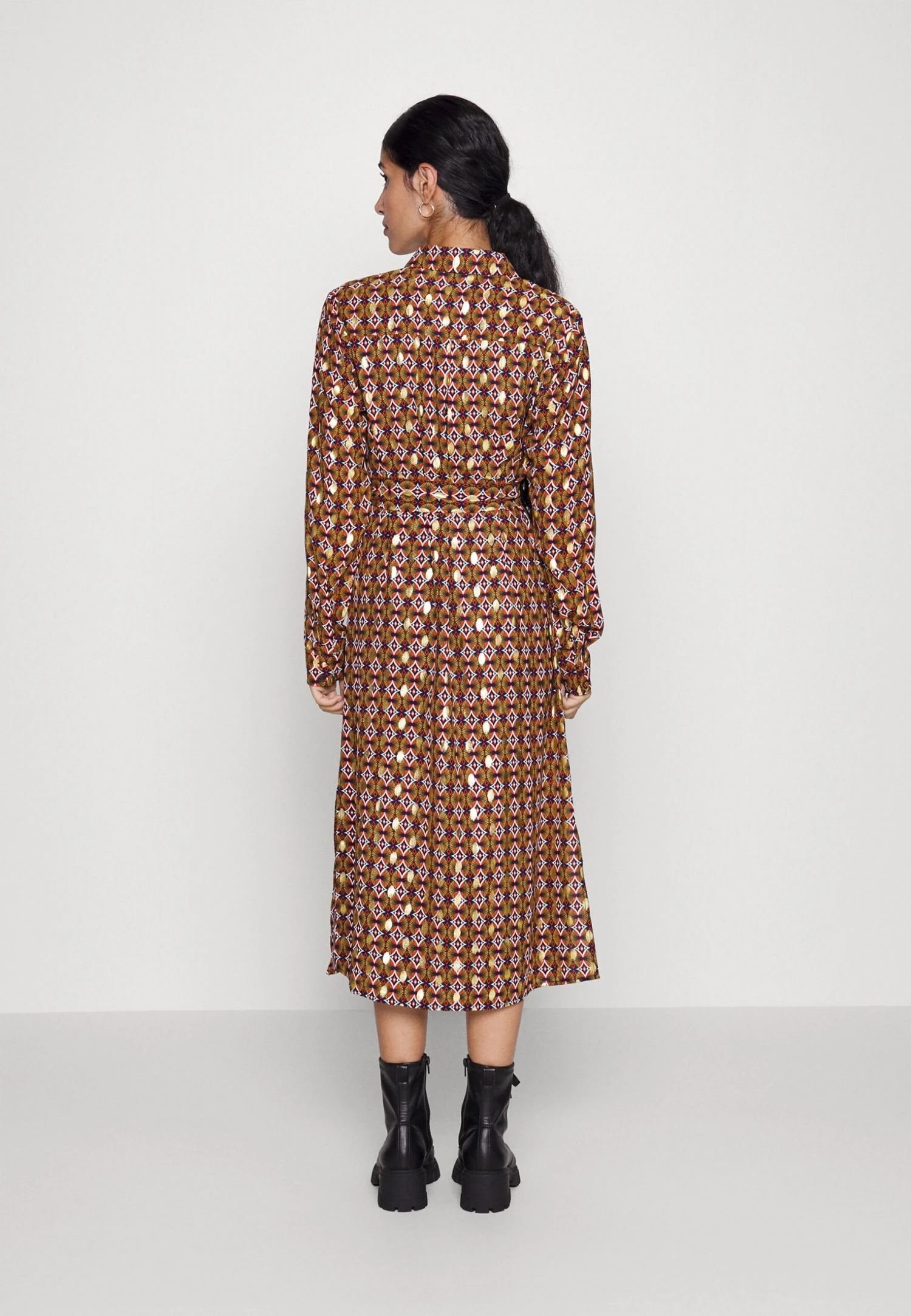 Vizino - Robe De Jour - Navy Blazer 5 Vizino - Robe De Jour - Navy Blazer – Image 3