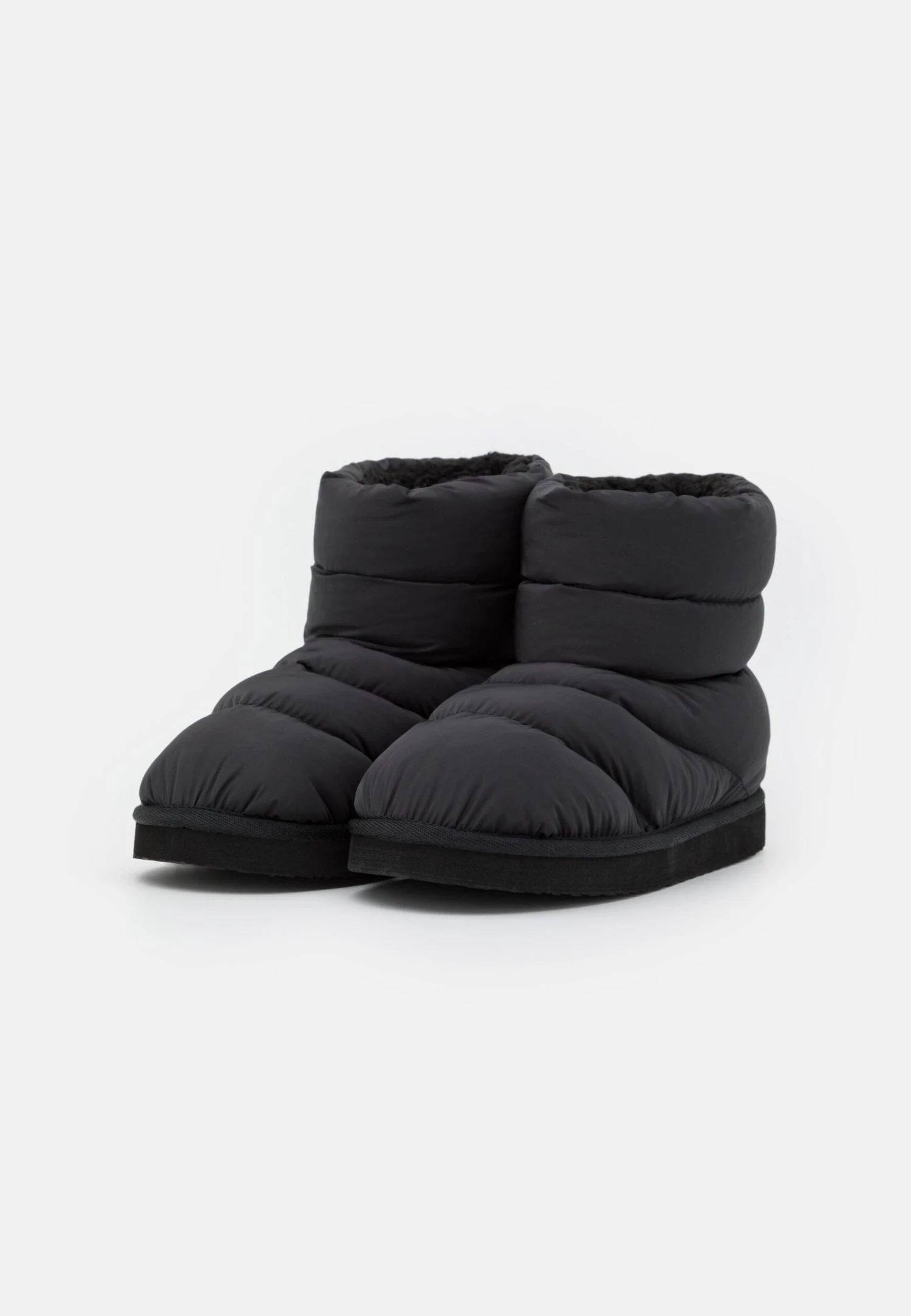 Monki Winterboots Vegan - Bottes De Neige - Black Dark 4 Monki Winterboots Vegan - Bottes De Neige - Black Dark – Image 2