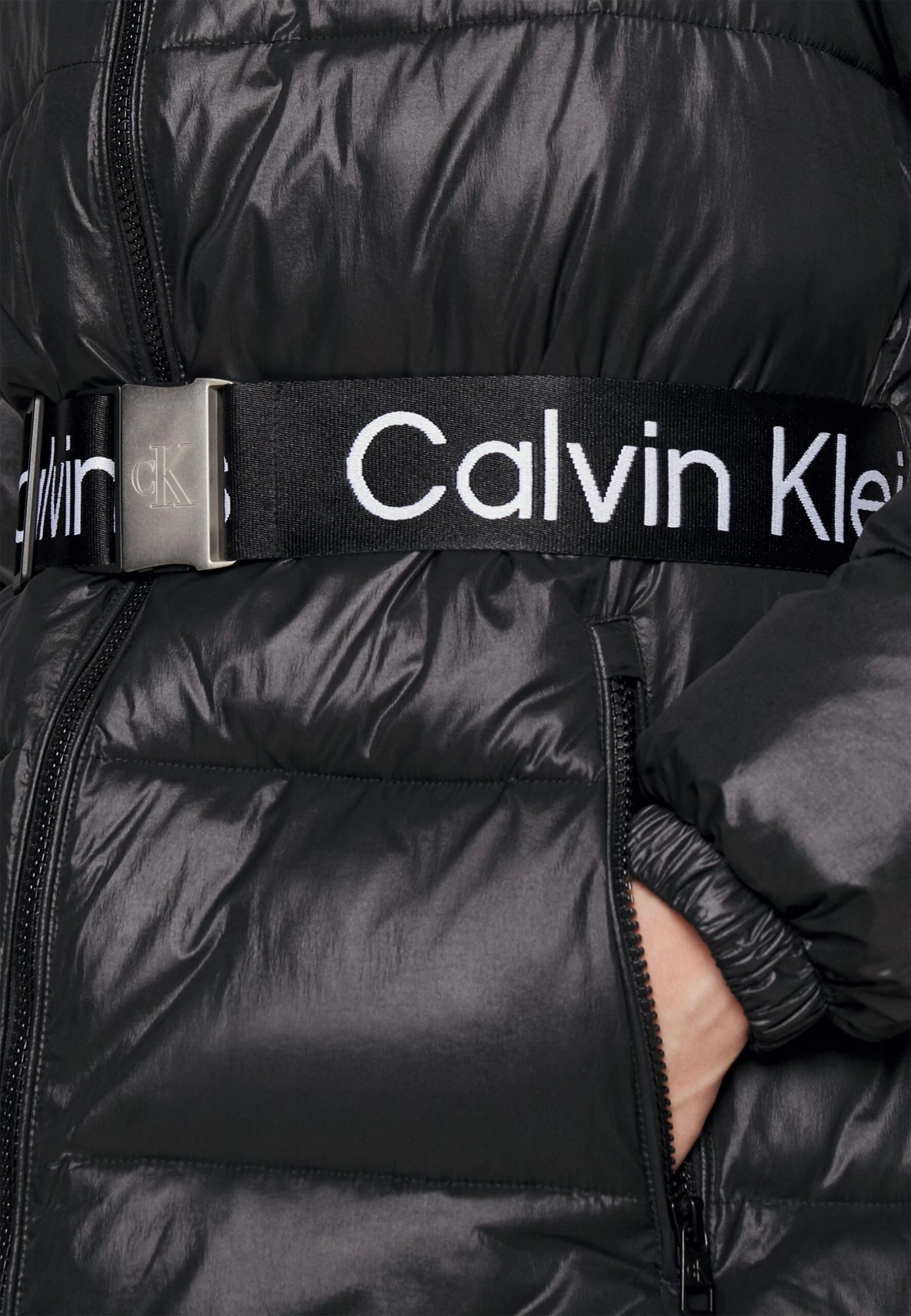 Calvin Klein Jeans Lw Padded Long Fitted Jacket - Manteau Classique - Ck Black 10 Calvin Klein Jeans Lw Padded Long Fitted Jacket - Manteau Classique - Ck Black – Image 8