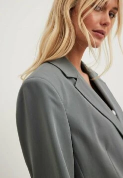 NA-KD Mit Steppnähten - Manteau Court - Grey -Next Soldes 99b1729de34b437893ba40dbe0aff174