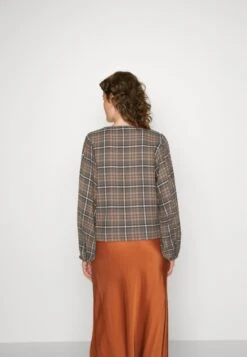 Esmé Studios Ellie Balloon Sleeve Blouse - T-Shirt À Manches Longues - Charcoal 9 Esmé Studios Ellie Balloon Sleeve Blouse - T-Shirt À Manches Longues - Charcoal -Next Soldes 9ae12e5dc7db419298f1079e6df72fdb