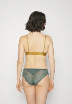 Triumph Amourette Charm Brazilian - Slip - Smoky Green -Next Soldes 9c09cb23619d423080538a1e9074a4b3