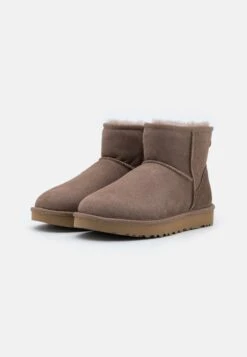 Ugg Classic Mini - Bottines - Caribou -Next Soldes 9c65b76e6a15411b8691393e7d43c93a