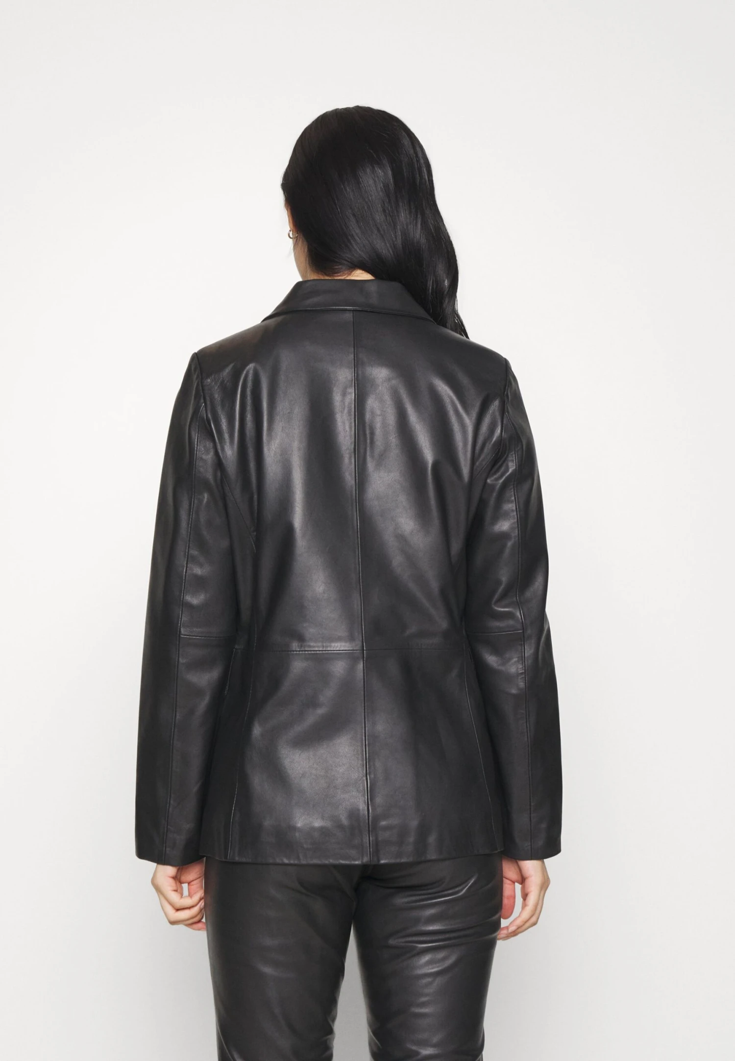 Mira - Blazer - Black 6 Mira - Blazer - Black – Image 4