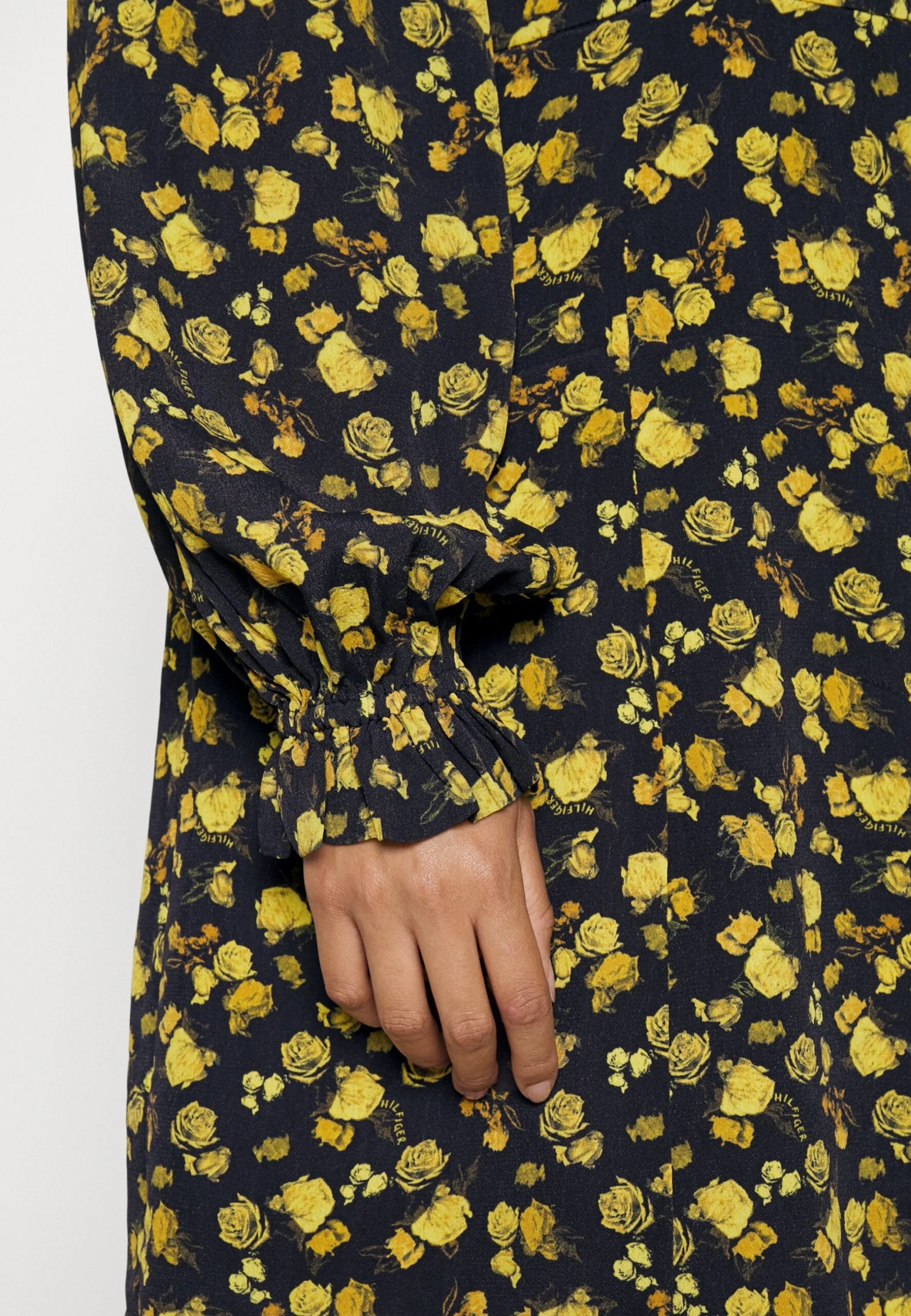 Moss Rose Dress - Robe De Jour - Frosted Ditsy 6 Moss Rose Dress - Robe De Jour - Frosted Ditsy – Image 4