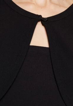 ONLY Onlsania - Veste Légère - Black 11 ONLY Onlsania - Veste Légère - Black -Next Soldes 9fad952d88f940e3853a757d6cdd61f0