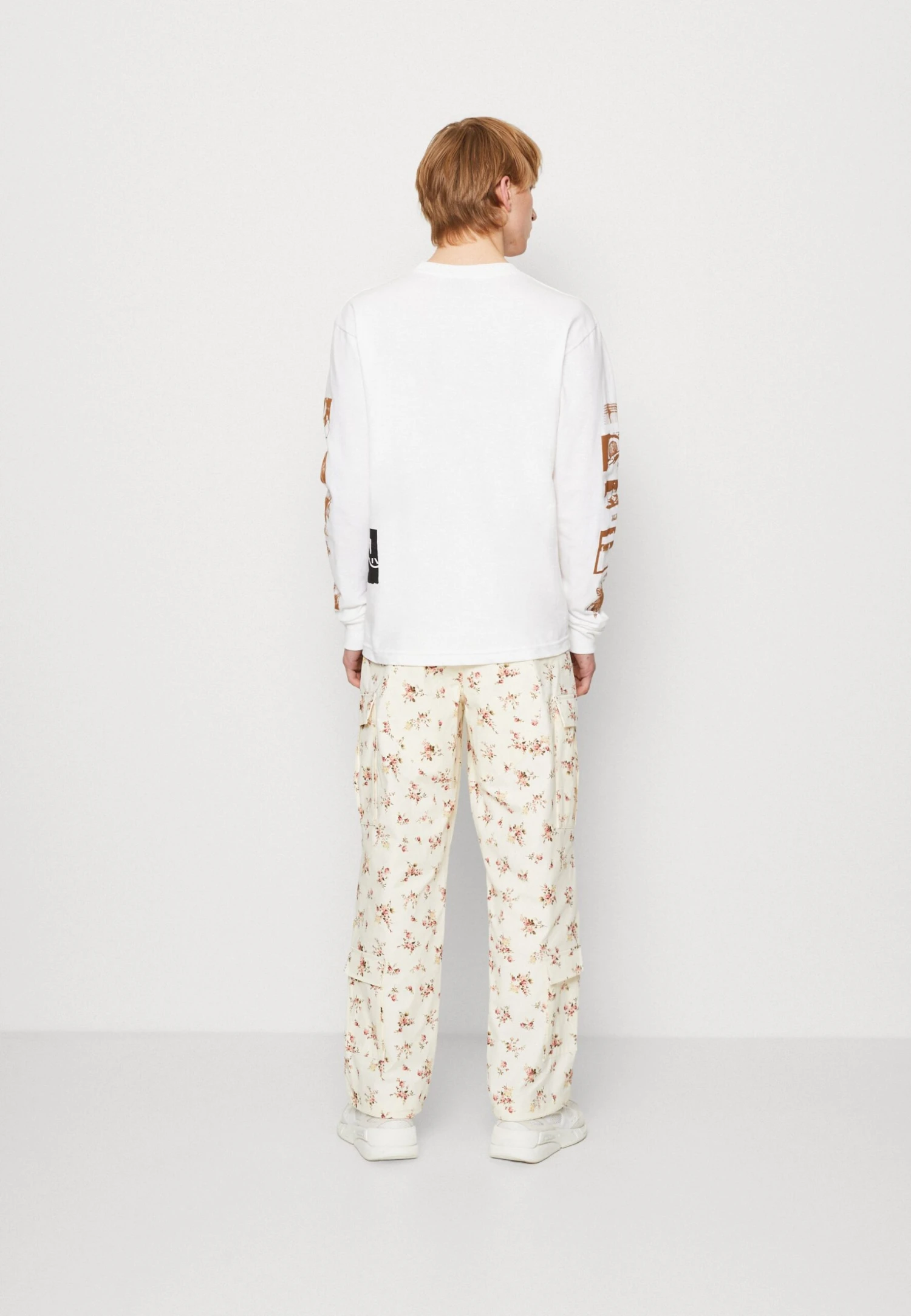 HUF Outer Limits Tee Unisex - T-Shirt À Manches Longues - White 5 HUF Outer Limits Tee Unisex - T-Shirt À Manches Longues - White – Image 3