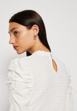 Pieces Pcneidi High Neck - T-Shirt À Manches Longues - Cloud Dancer 13 Pieces Pcneidi High Neck - T-Shirt À Manches Longues - Cloud Dancer -Next Soldes a0da9c311d054a009504d538a4212c0c