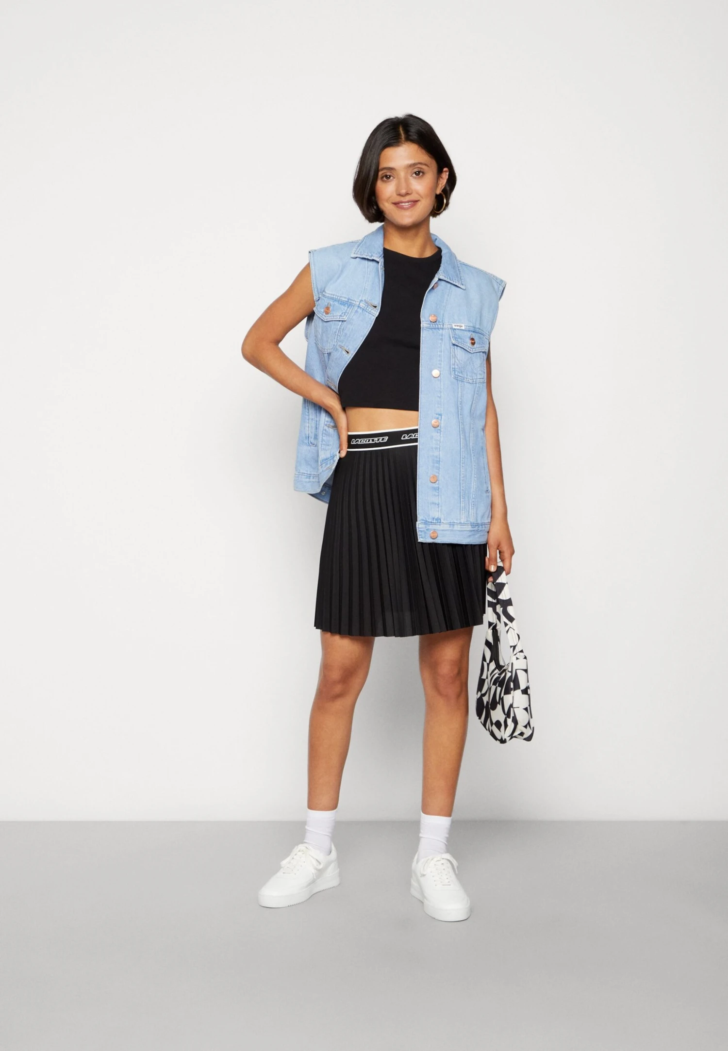 Lacoste Jupe Plissée - Black 4 Lacoste Jupe Plissée - Black – Image 2