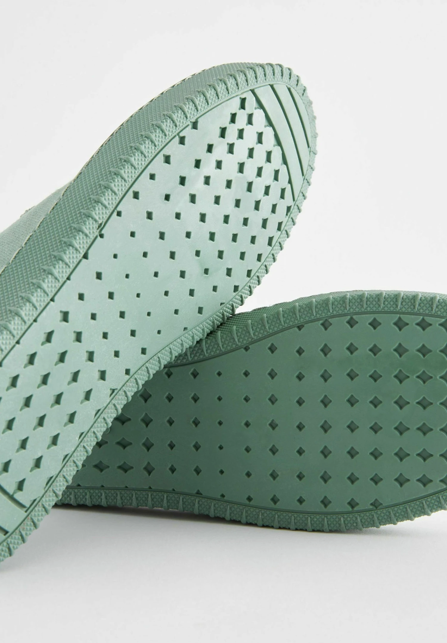 Next Forever Comfort Standard - Baskets Basses - Green 7 Next Forever Comfort Standard - Baskets Basses - Green – Image 5