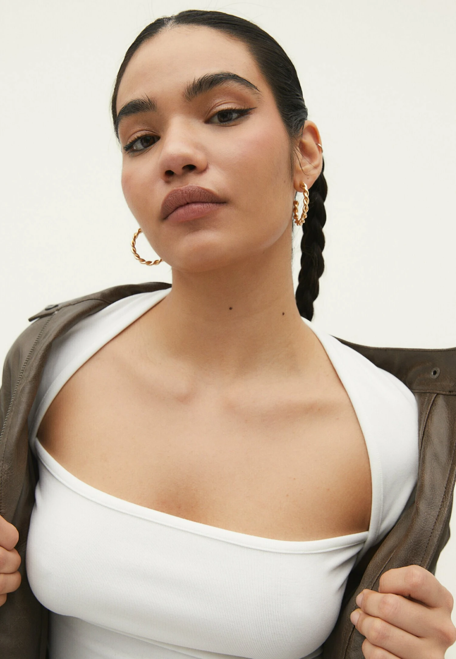 Stradivarius With Square Cut Neck - T-Shirt Basique - Off White 6 Stradivarius With Square Cut Neck - T-Shirt Basique - Off White – Image 4