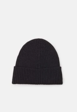 Lacoste Bonnet - Lightning Chine 6 Lacoste Bonnet - Lightning Chine -Next Soldes a23f2a4cd8324f45bb9861dc2b2c155d