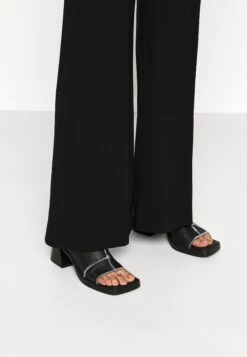 Ovada - Pantalon Classique - Nero 14 Ovada - Pantalon Classique - Nero -Next Soldes a24b8161f2bd4ce2a132e9e905569cbe