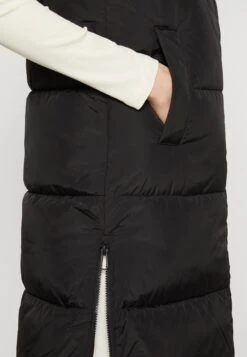 TOM TAILOR Denim Long Puffer Vest - Veste Sans Manches - Deep Black -Next Soldes a25014fc3ba34a9e95f2e8c4e3fe4001