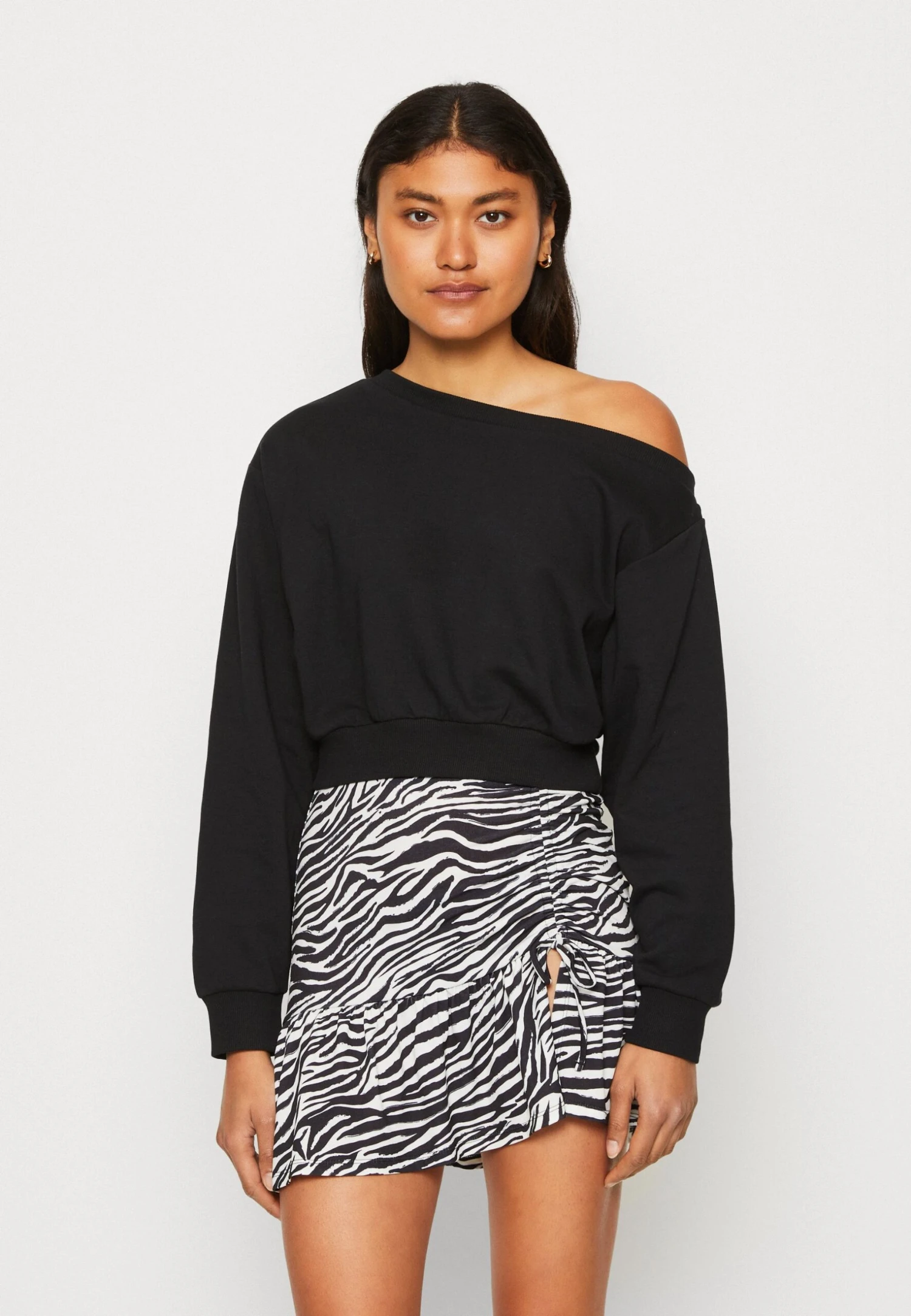 Even&Odd Sweatshirt - Black 3 Even&Odd Sweatshirt - Black