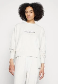 Calvin Klein Jeans Monogram Towelling - Sweatshirt - Eggshell 11 Calvin Klein Jeans Monogram Towelling - Sweatshirt - Eggshell -Next Soldes a4c3df6ff3654849a608162415e519f4