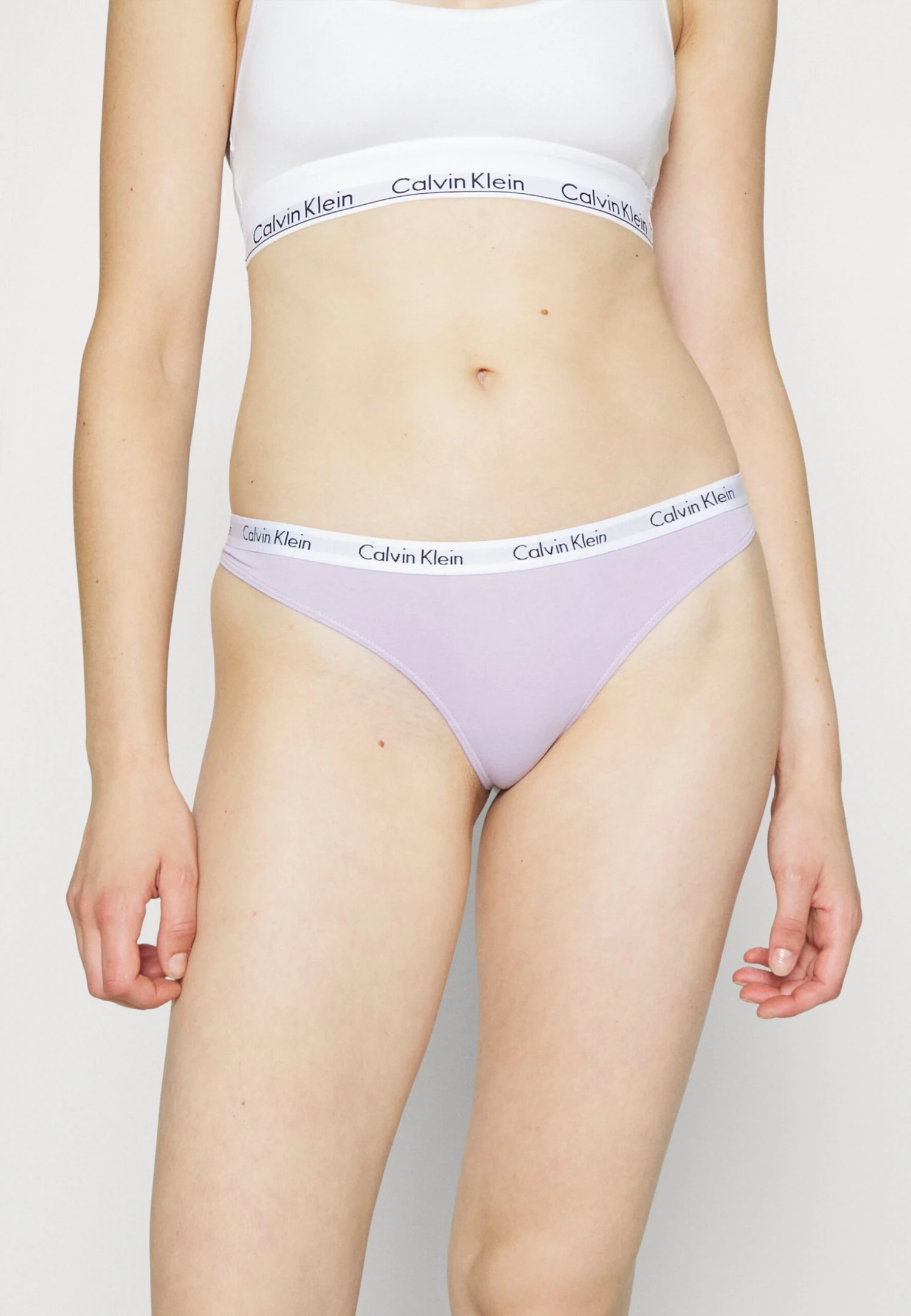 CALVIN KLEIN UNDERWEAR Thong 3 Pack - String - Black/White/Pastel Lilac 6 CALVIN KLEIN UNDERWEAR Thong 3 Pack - String - Black/White/Pastel Lilac – Image 4