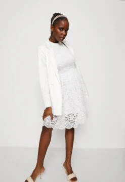 Pieces Pclibby - Manteau Court - Cloud Dancer 11 Pieces Pclibby - Manteau Court - Cloud Dancer -Next Soldes a803eb14cd824eeeaca9f4ad1f65e7af