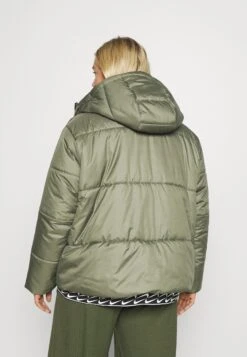 Nike Sportswear Classic Tape Plus - Veste D'Hiver - Medium Olive/Black/White 9 Nike Sportswear Classic Tape Plus - Veste D'Hiver - Medium Olive/Black/White -Next Soldes ac01d03df8de49dfb67727ead4bfa9a9