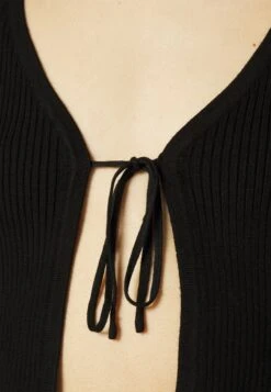 Vero Moda Petite Vmglory - Gilet - Black 11 Vero Moda Petite Vmglory - Gilet - Black -Next Soldes ac02711afa454a619f135bae260f17e2