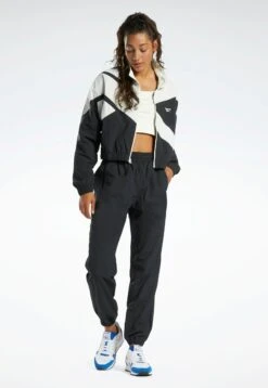 Reebok Classic Classics Franchise - Veste De Survêtement - Black -Next Soldes ad2dd1f442604aecbf2c372cd84fa2ae