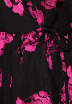 Selected Femme Slfvaletta Short Wrap Dress - Robe De Jour - Black 7 Selected Femme Slfvaletta Short Wrap Dress - Robe De Jour - Black -Next Soldes ad4447f3b53240f7a4675d6b30ba895f