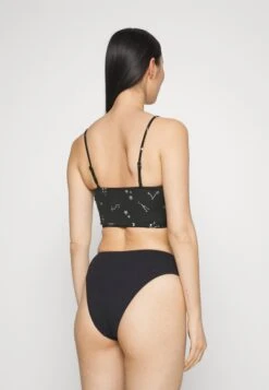 Monki Brassière - Black 9 Monki Brassière - Black -Next Soldes aec4030b30d943d080ffaf62cc9be4d1