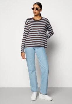 Monki T-Shirt À Manches Longues - Brown/Blue 11 Monki T-Shirt À Manches Longues - Brown/Blue -Next Soldes afe45335b7134fb4b7b640bb700099b0