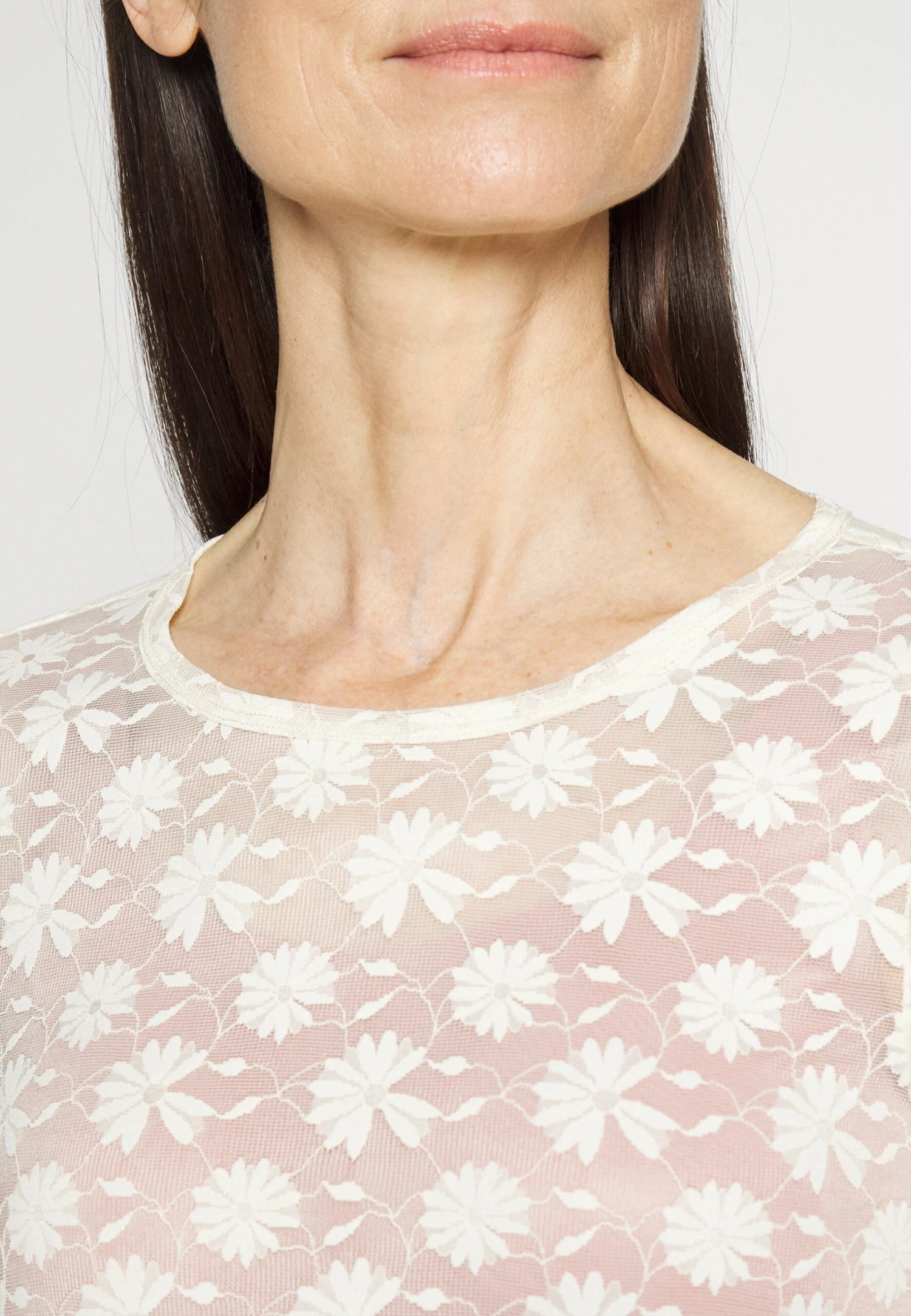 Bruuns Bazaar Columbine Lavey Blouse - T-Shirt À Manches Longues - White Cream 7 Bruuns Bazaar Columbine Lavey Blouse - T-Shirt À Manches Longues - White Cream – Image 5