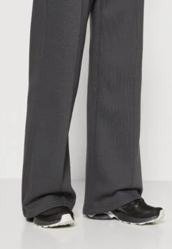 Alpha Industries X-Fit Label Wide - Pantalon De Survêtement - Vintage Grey 13 Alpha Industries X-Fit Label Wide - Pantalon De Survêtement - Vintage Grey -Next Soldes b15a9cee15fa4c9b9643ff7527ed5cfa