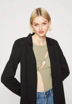 Pieces Pcsonja Tie Blazer - Manteau Court - Black 11 Pieces Pcsonja Tie Blazer - Manteau Court - Black -Next Soldes b17aabe4e8b640cd8c8cff797e4addab